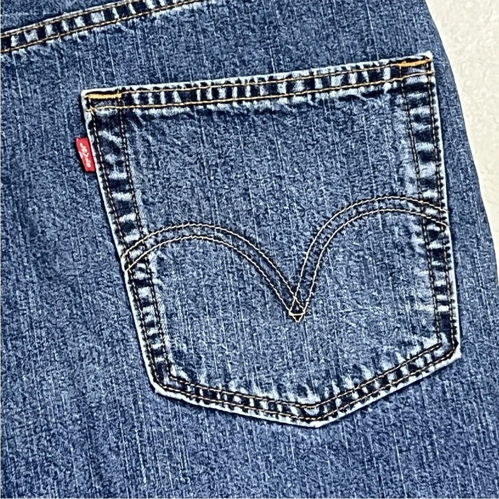 Levi's 569 Denim Blue Jean Shorts Jorts Loose Straight Fit Y2K Size 34 - Picture 4 of 7